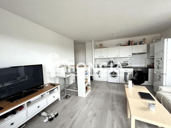 Location Appartement 3 pièces 55.1 m² - 53 RUE DE L'ANGUILLE Tours 37100