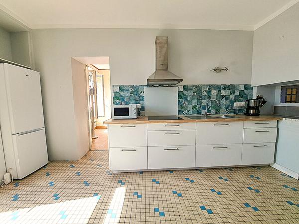 Maison Saint Laurent Sur Sèvre 143m² environ.