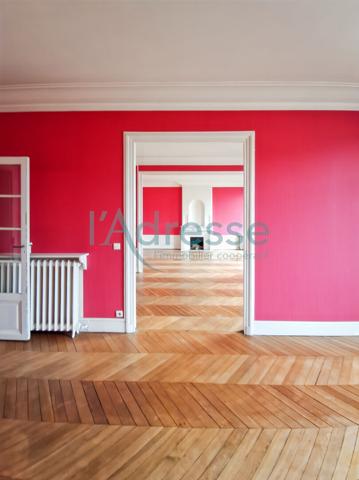 PARIS 16 ème Vaste appartement + deux chambres de bonnes