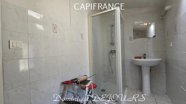 SAINT FORTUNAT SUR EYRIEUX (07), IMMEUBLE, 2 APPARTEMENTS avec terrasses.
