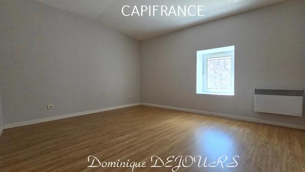 SAINT FORTUNAT SUR EYRIEUX (07), IMMEUBLE, 2 APPARTEMENTS avec terrasses.