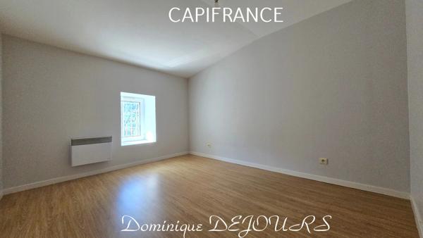 SAINT FORTUNAT SUR EYRIEUX (07), IMMEUBLE, 2 APPARTEMENTS avec terrasses.