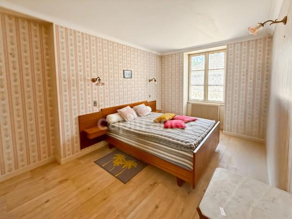 Maison à vendre 6 pièces  (71)