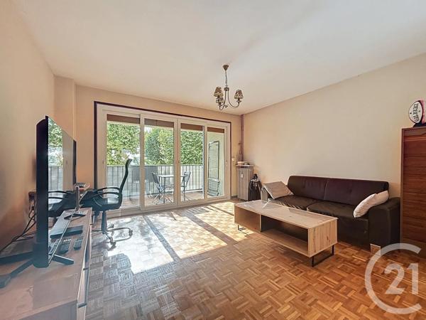 Appartement F4 à vendre  4 pièces - 67,86 m 2   MELUN  - 77