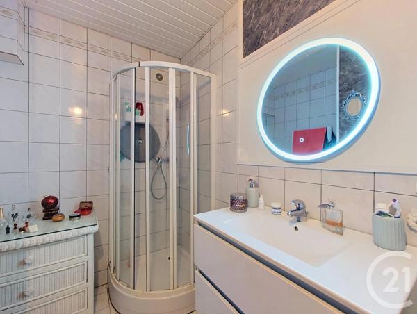 Appartement F4 à vendre  4 pièces - 67,86 m 2   MELUN  - 77