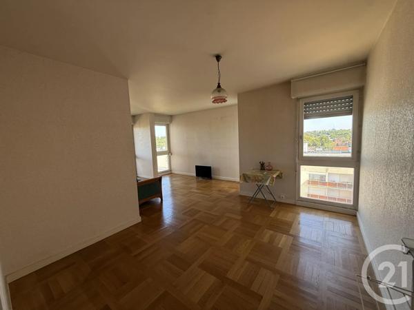 Appartement F4 à vendre  4 pièces - 67,86 m 2   MELUN  - 77