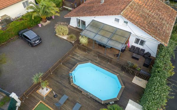Maison à vendre    4 pièces •  Biscarrosse