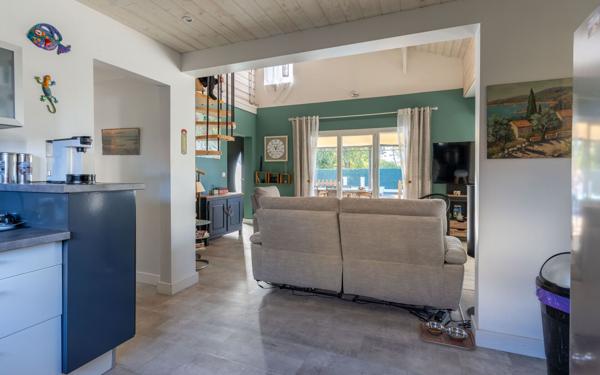 Maison à vendre    4 pièces •  Biscarrosse