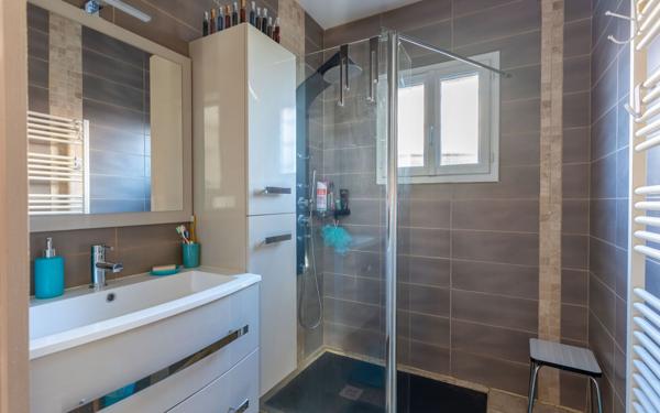 Maison à vendre    4 pièces •  Biscarrosse