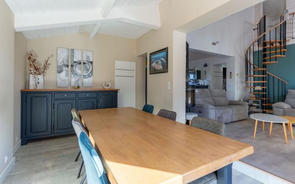 Maison à vendre    4 pièces •  Biscarrosse