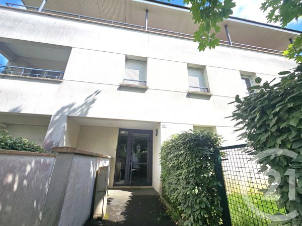 Appartement F3 à vendre  3 pièces - 61,06 m 2   SAVIGNY LE TEMPLE  - 77