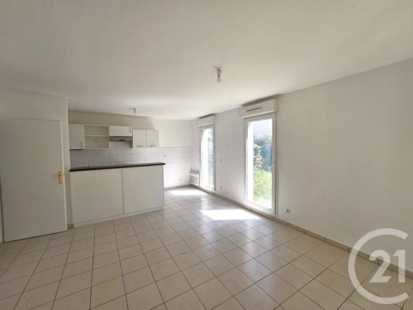 Appartement F3 à vendre  3 pièces - 61,06 m 2   SAVIGNY LE TEMPLE  - 77
