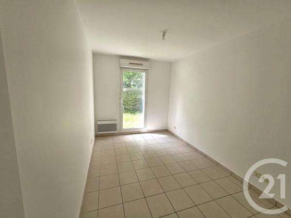 Appartement F3 à vendre  3 pièces - 61,06 m 2   SAVIGNY LE TEMPLE  - 77