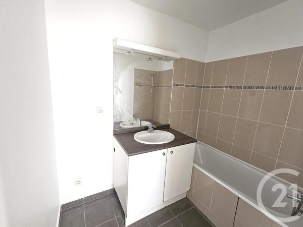 Appartement F3 à vendre  3 pièces - 61,06 m 2   SAVIGNY LE TEMPLE  - 77