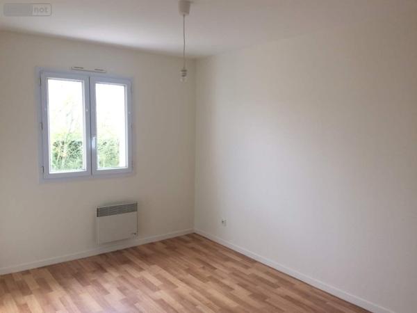 Maison à louer à Chambray-lès-Tours dans l'Indre-et-Loire (37170), ref : 001/2489   
QUARTIER DES MAISONS BLANCHES