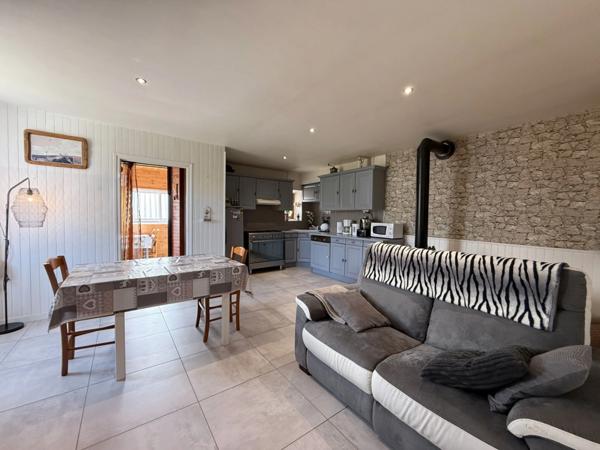 Appartement à vendre 6 pièces AGNIERES EN DEVOLUY (05) avec garage et jardin