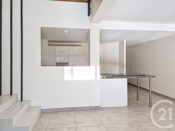 Appartement T5 à vendre  5 pièces - 176,80 m2 COMMERCY - 55