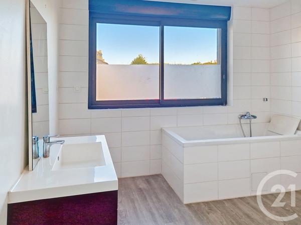 Appartement T5 à vendre  5 pièces - 176,80 m2 COMMERCY - 55