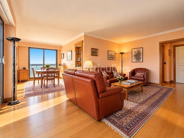 Vente
                Appartement94 m² - 5 Pièces -
                    SAINT GERMAIN EN LAYE (78100)