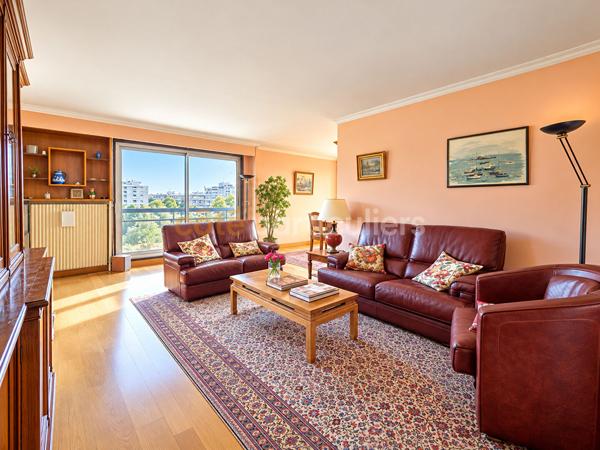 Vente
                Appartement94 m² - 5 Pièces -
                    SAINT GERMAIN EN LAYE (78100)