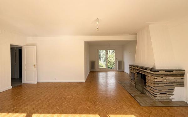 Maison à vendre    3 pièces • 90 m2 Le Plessis-Trévise