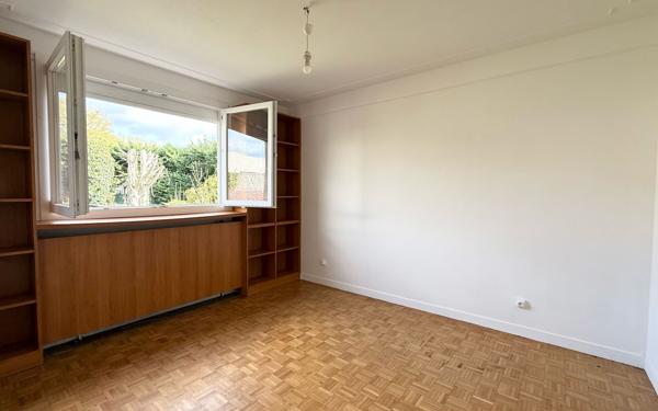 Maison à vendre    3 pièces • 90 m2 Le Plessis-Trévise