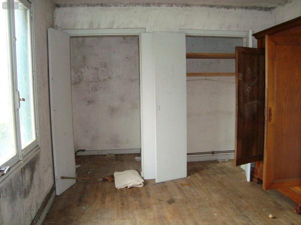 Local mixte (Pro/Hab) à vendre à Cléguérec dans le Morbihan (56480), ref : 063-192