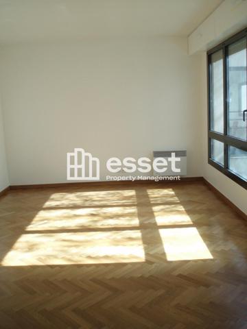 Location Studio 37 m² - Paris 75015