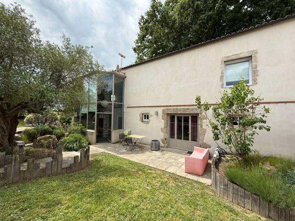 NESMY / Vente Maison 7 Pièces 211 m²