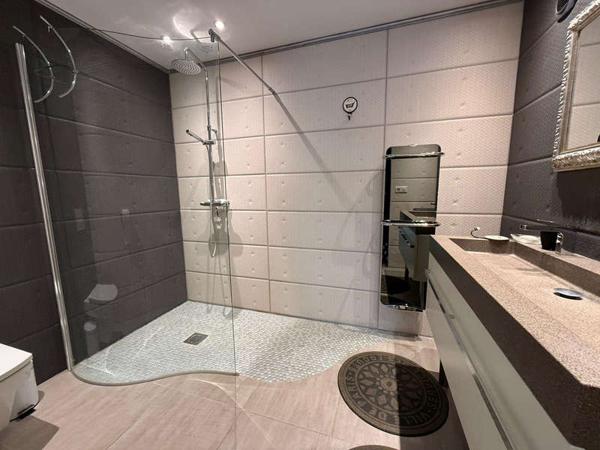 NESMY / Vente Maison 7 Pièces 211 m²