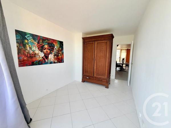Appartement F3 à vendre  3 pièces - 61 m 2   VILLEMOMBLE  - 93