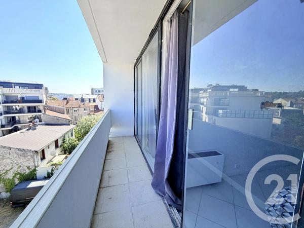 Appartement F3 à vendre  3 pièces - 61 m 2   VILLEMOMBLE  - 93