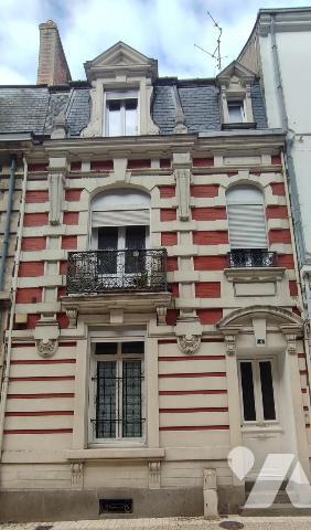 Hyper centre Le Mans Immeuble de rapport ou maison à rafraichir 