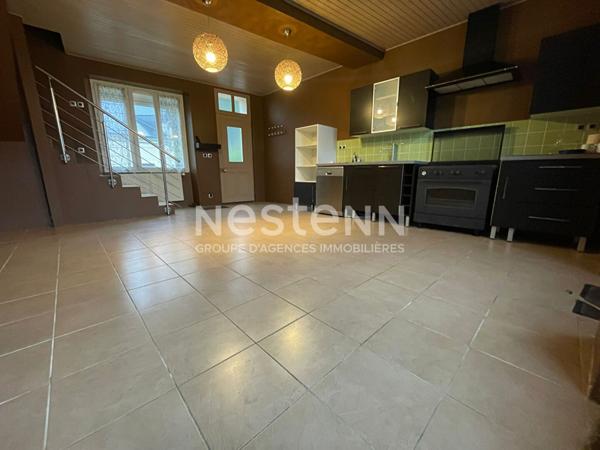 Bellevigne en Layon - Maison familiale ancienne avec jardin en coeur de village à seulement 25 minutes du sud d'Angers