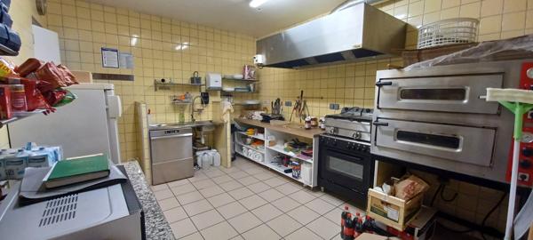 Immeuble 13 pièces - 316 m²