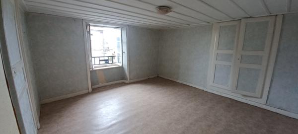 Immeuble 13 pièces - 316 m²