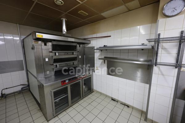 À vendre – Local commercial au cœur du plus grand marché de Poitiers