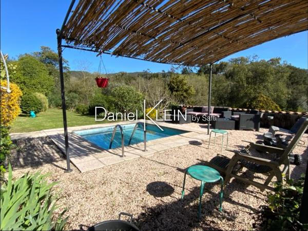 Maison 150m2 dans un havre de paix avec dépendances