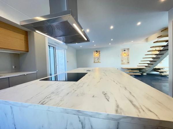 Loft neuf avec piscine et 4 chambres