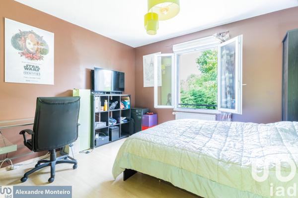 Maison à vendre 8 pièces 180 m² Mandres-les-Roses