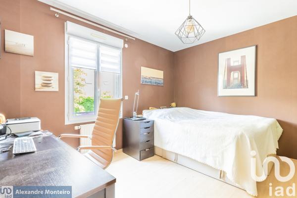Maison à vendre 8 pièces 180 m² Mandres-les-Roses