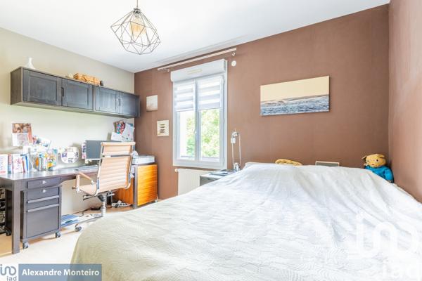 Maison à vendre 8 pièces 180 m² Mandres-les-Roses