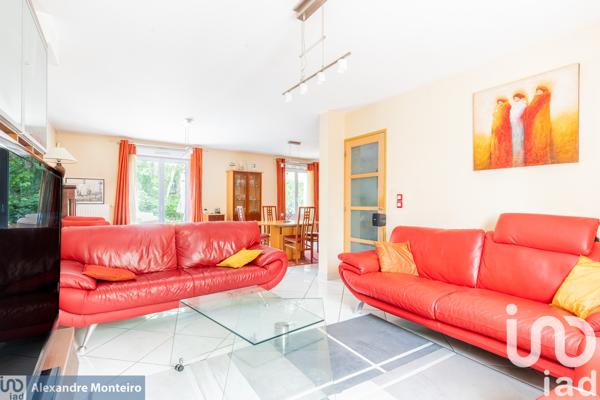 Maison à vendre 8 pièces 180 m² Mandres-les-Roses