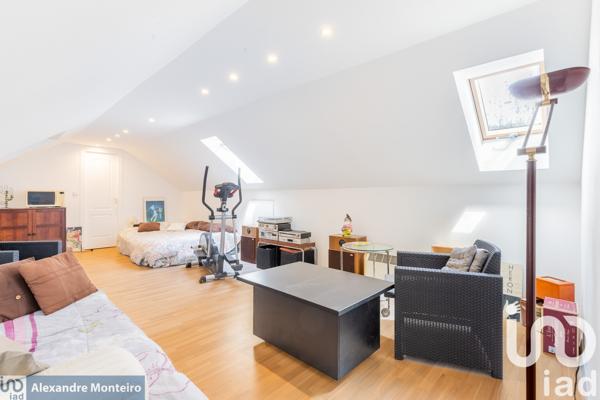 Maison à vendre 8 pièces 180 m² Mandres-les-Roses