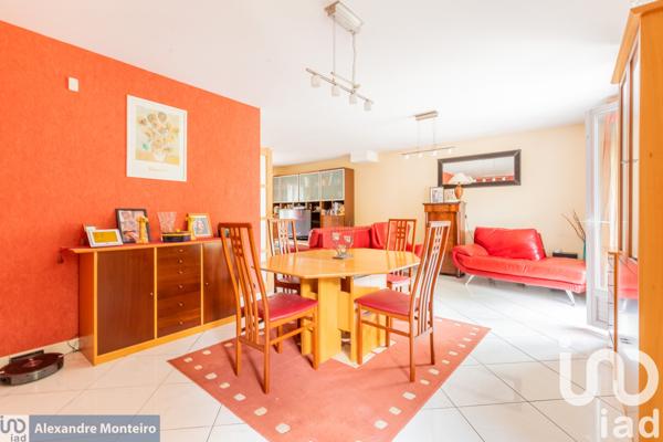 Maison à vendre 8 pièces 180 m² Mandres-les-Roses