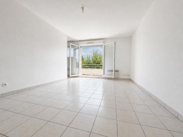 T2 avec balcon et parking en résidence sécurisée !