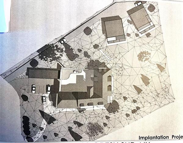 73100-Manoir historique,ancien château Mouxy  (comtes de LOCHE ) + terrain 8484 m2  + option de construire 2 lots