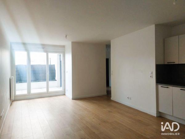 Location appartement 3 pièces 66 m² Aubervilliers