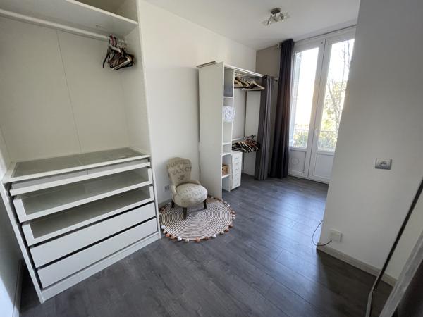 Appartement
                                                                                                                                                                                                                                                                                                                        3 pièce(s)                                                                                                                                                                                                          2 chambre(s)                                                                                                                                                                                                          48.64  m²