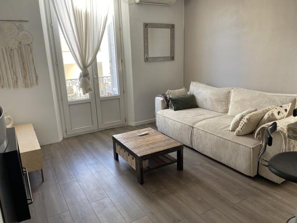 Appartement
                                                                                                                                                                                                                                                                                                                        3 pièce(s)                                                                                                                                                                                                          2 chambre(s)                                                                                                                                                                                                          48.64  m²
